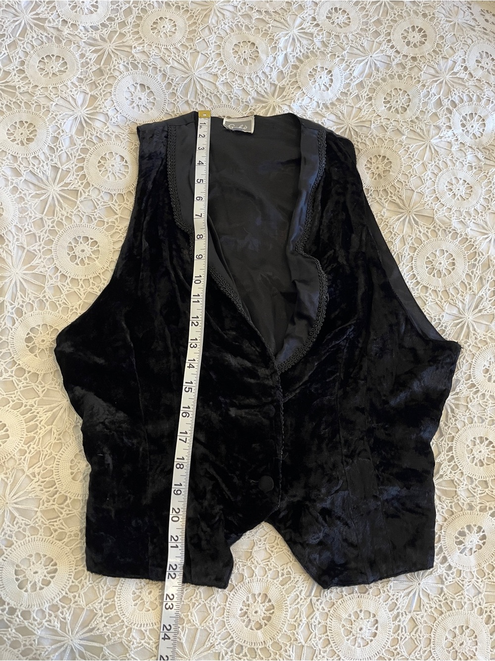Vintage black velvet vest - Picture 6 of 8